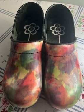 Sanita Pro Swedish Women’s Clogs Shoes Orthopedic Tie-Dye Watercolor 40 9